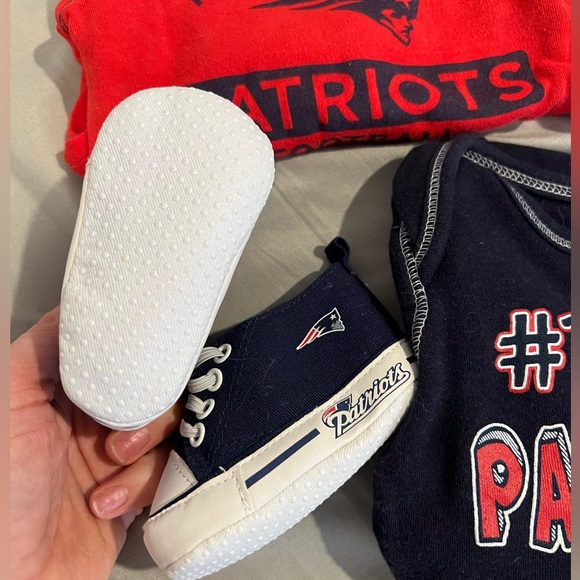 New England Patriots Infant bundle - Picture 2 of 6
